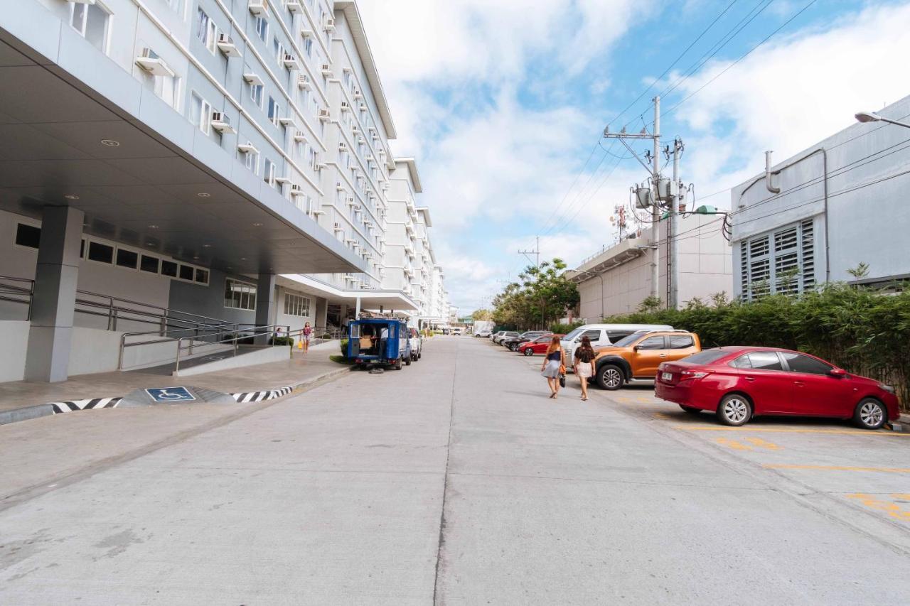 Reddoorz Premium @ Smdc Fairview Cidade Quezon Exterior foto