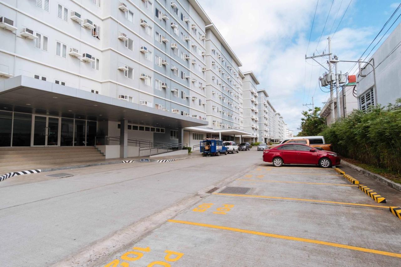Reddoorz Premium @ Smdc Fairview Cidade Quezon Exterior foto